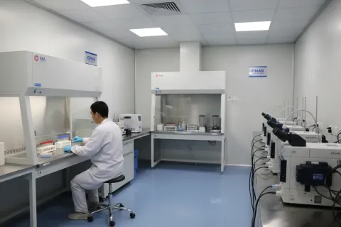 食品厂洁净室的检测项目清单：从粒子到微生物的完整验收内容