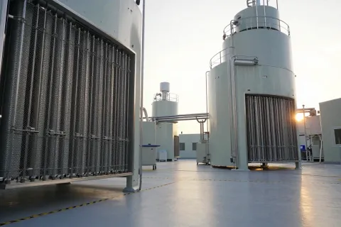 洁净室管理规范：人员操作引入污染的量化控制策略 - 净化工程技术示意图 1