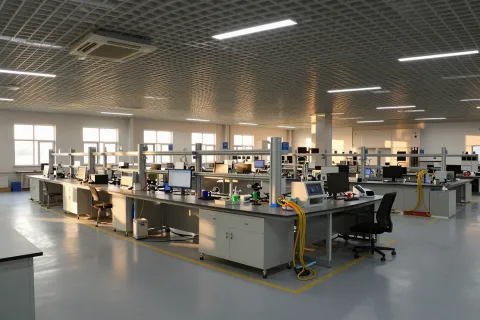 实验室装修改造 - 报价分析：如何规避水电增项与材料规格陷阱